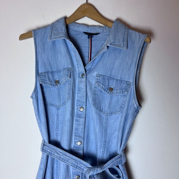 Tommy Hilfiger Denim Maxi Dress Belted Button Down Size 10 Light Wash Sleeveless - Picture 3 of 10